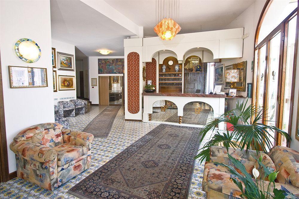 Hotel Paco Pietra Ligure Ngoại thất bức ảnh
